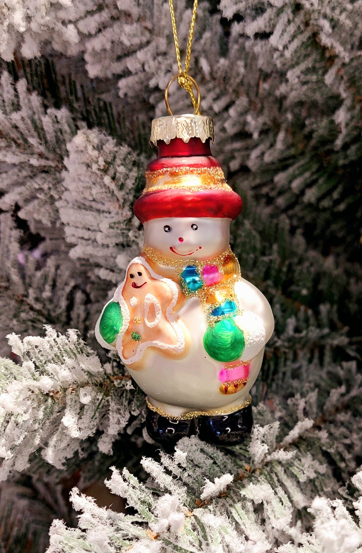 Christmas Glass Ornament - Snowman with Cookie by Wizardi F07M3-41 HB-SY25317