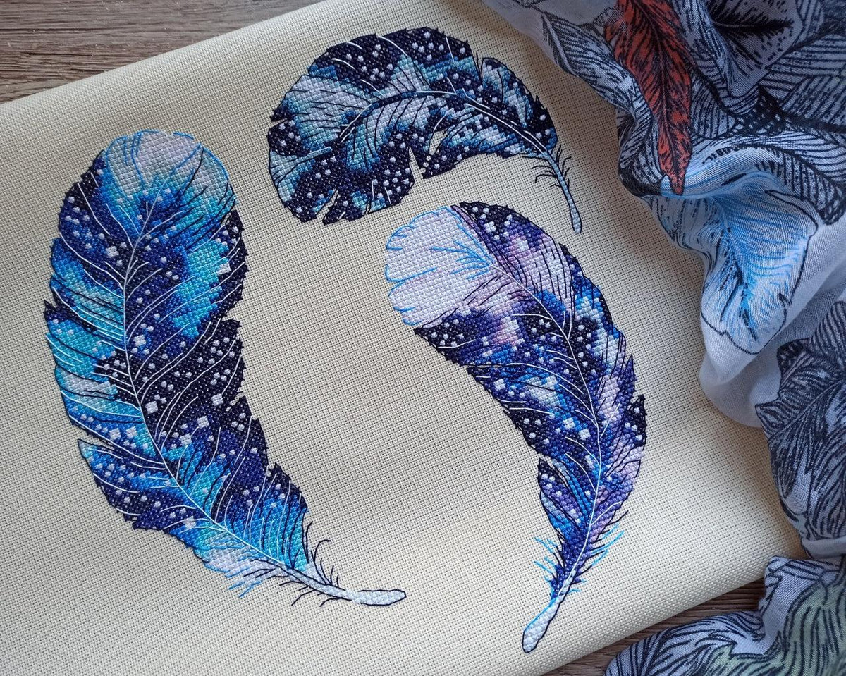 Wreath of feathers - PDF Counted Cross Stitch Pattern